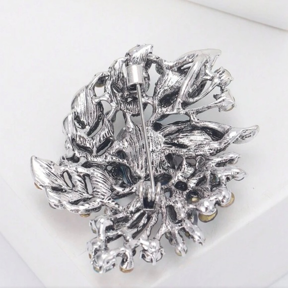 ✨NEW Regal Elegant Multicolor Brooch - Picture 4 of 5